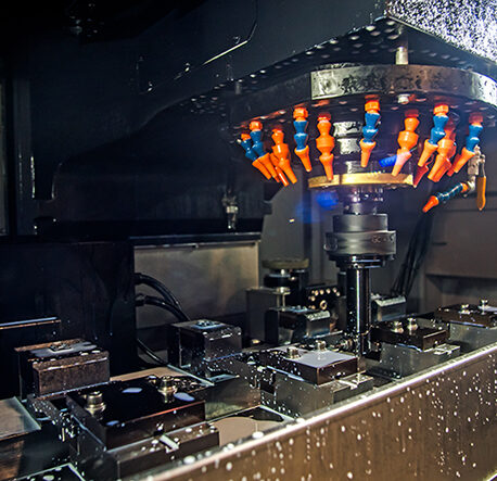 使用 Mastercam 加工 1 毫米倒角。